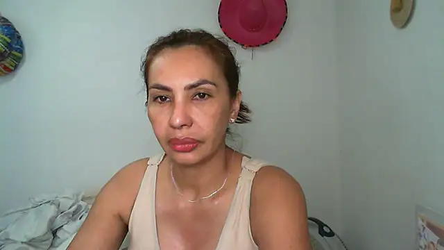 salome  milf online show from February 15, 12:18 am