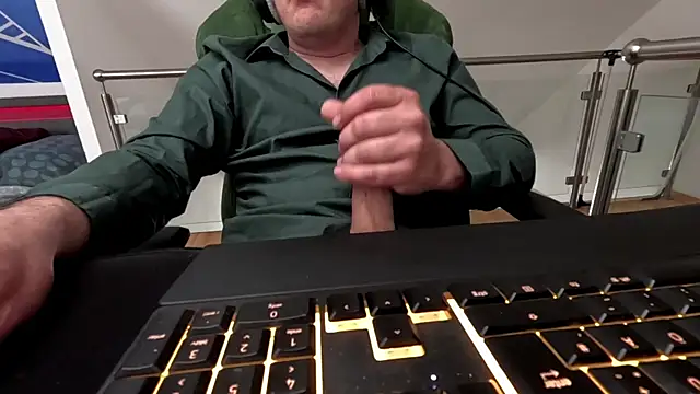 auilein online show from May 16, 2:16 pm