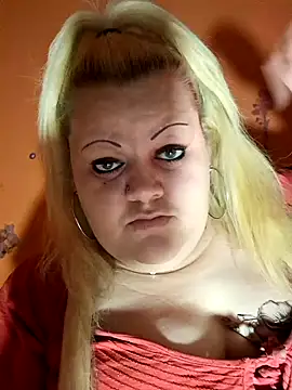 ducicsajsziii online show from December 11, 5:59 pm