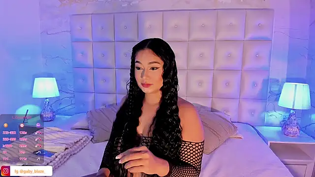 Gaby Blaze online show from December 3, 8:17 pm