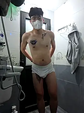 Gwencloudy online show from March 18, 3:59 pm