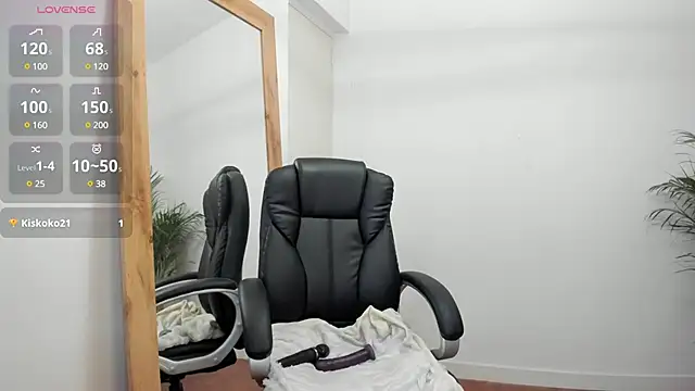 sofiah  online show from March 19, 5:06 pm