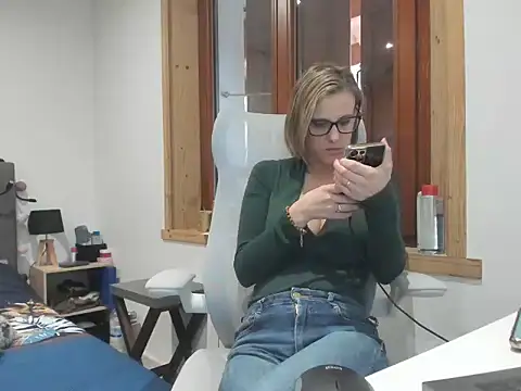 Madame Callie online show from March 11, 1:39 pm