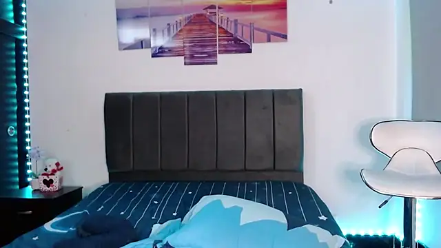 Daniela-hot online show from December 31, 12:32 am