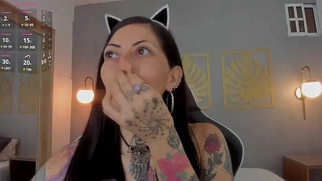 dark gotica online show from October 31, 12:39 pm