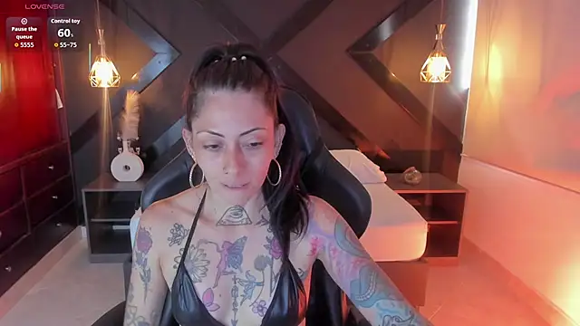 dark gotica online show from December 5, 7:32 pm