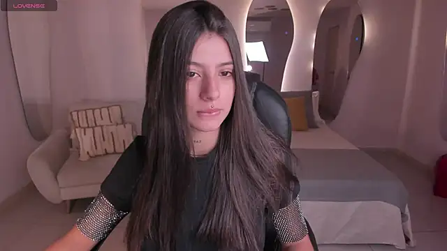 AlessiaCorleone  online show from December 18, 8:25 pm