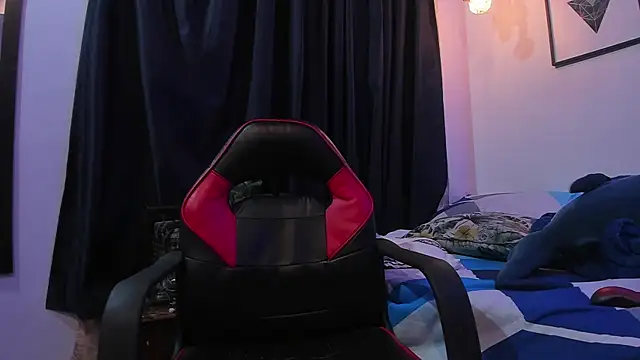 Snapshot of Juan_Castano chatting on December 12, 4:59 am Juan Castano online show from December 12, 4:59 am