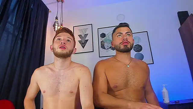 Snapshot of Juan_Castano chatting on February 18, 2:16 pm Juan Castano online show from February 18, 2:16 pm