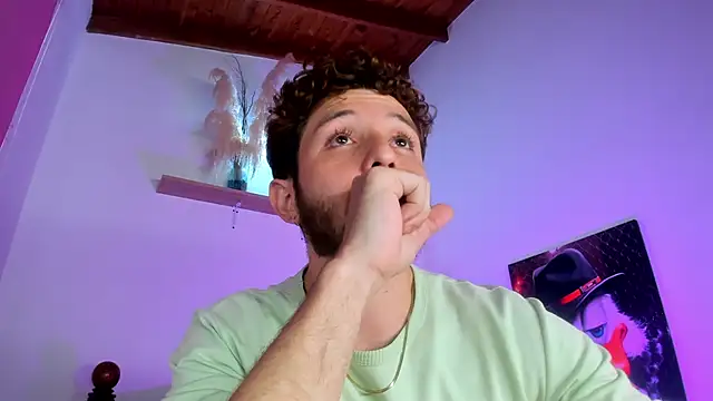 Juan Castano online show from November 20, 8:41 pm