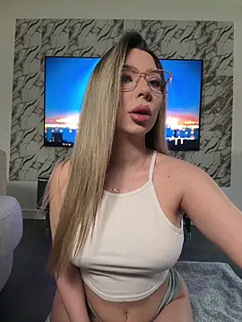 Snapshot of Assmerising chatting on March 5, 11:39 am Assmerising online show from March 5, 11:39 am