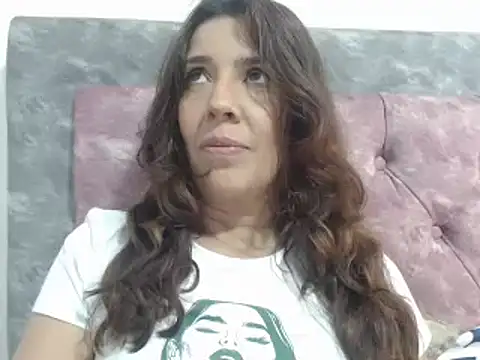 Snapshot of Victoria_meester chatting on January 4, 4:00 pm Victoria meester online show from January 4, 4:00 pm