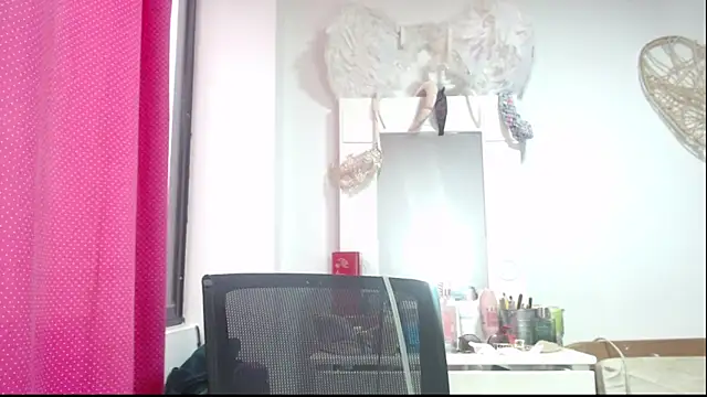 Snapshot of Victoria_meester chatting on January 30, 9:58 pm Victoria meester online show from January 30, 9:58 pm
