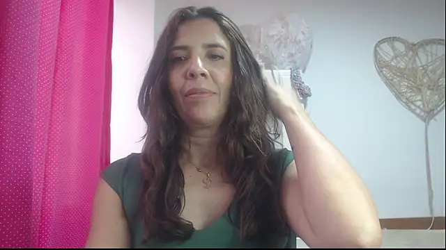 Snapshot of Victoria_meester chatting on February 4, 9:10 pm Victoria meester online show from February 4, 9:10 pm