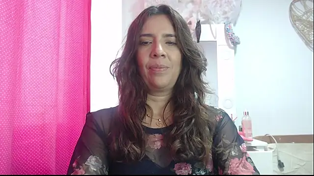 Snapshot of Victoria_meester chatting on February 5, 3:52 pm Victoria meester online show from February 5, 3:52 pm