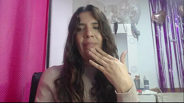 Snapshot of Victoria_meester chatting on February 17, 9:19 pm Victoria meester online show from February 17, 9:19 pm