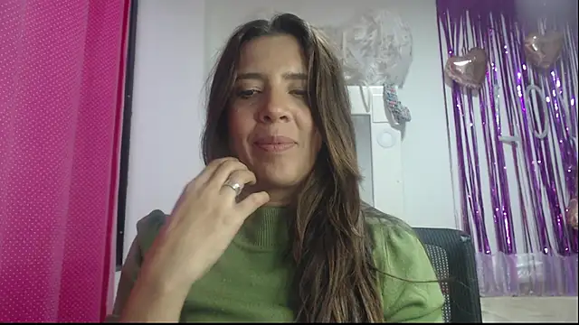 Snapshot of Victoria_meester chatting on February 20, 10:15 pm Victoria meester online show from February 20, 10:15 pm