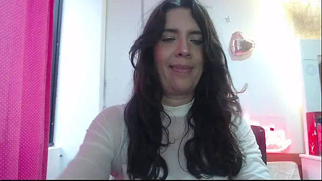 Snapshot of Victoria_meester chatting on March 9, 4:44 pm Victoria meester online show from March 9, 4:44 pm