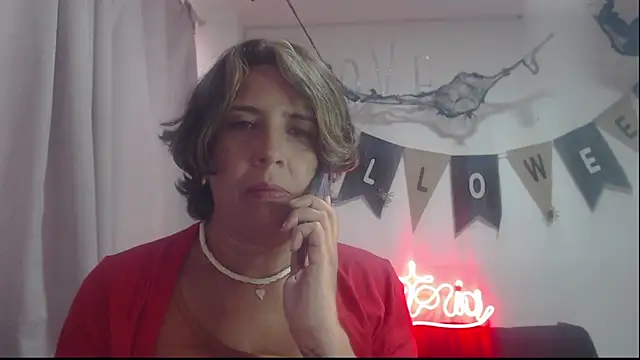 Snapshot of Victoria_meester chatting on October 3, 8:28 pm Victoria meester online show from October 3, 8:28 pm