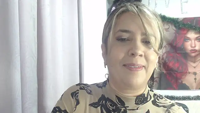 Snapshot of Victoria_meester chatting on January 7, 3:03 pm Victoria meester online show from January 7, 3:03 pm