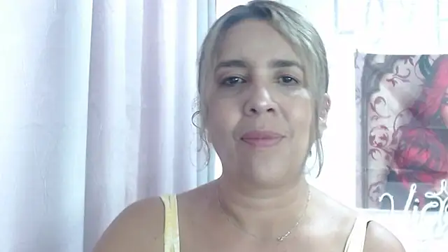 Snapshot of Victoria_meester chatting on February 25, 7:01 pm Victoria meester online show from February 25, 7:01 pm