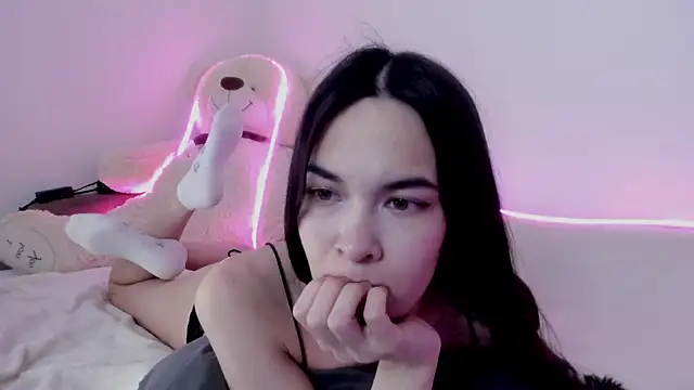 666kisses online show from February 6, 8:56 pm