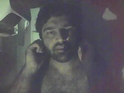 Snapshot of JohnBond009 chatting on June 19, 11:08 pm JohnBond009 online show from June 19, 11:08 pm