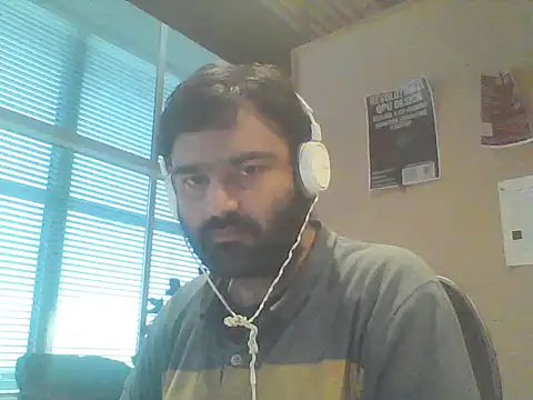 Snapshot of JohnBond009 chatting on July 6, 7:38 pm JohnBond009 online show from July 6, 7:38 pm