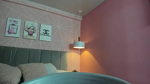 dolly zoe online show from November 5, 9:26 pm