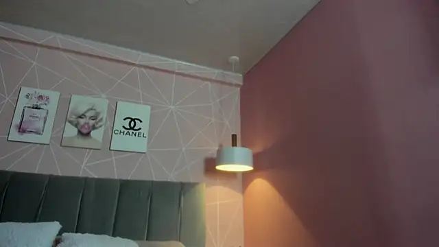 dolly zoe online show from February 5, 10:47 pm