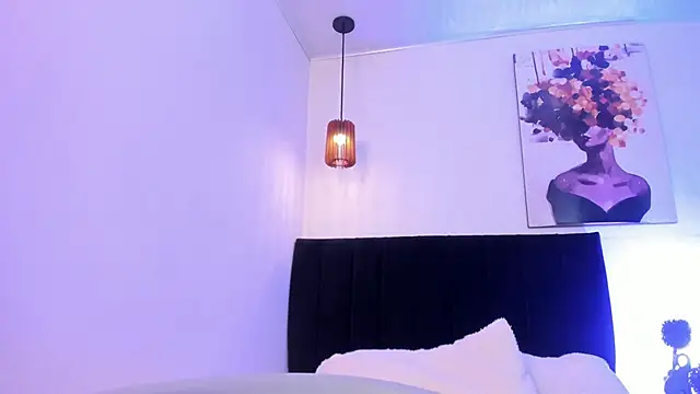 dolly zoe online show from February 12, 6:08 am