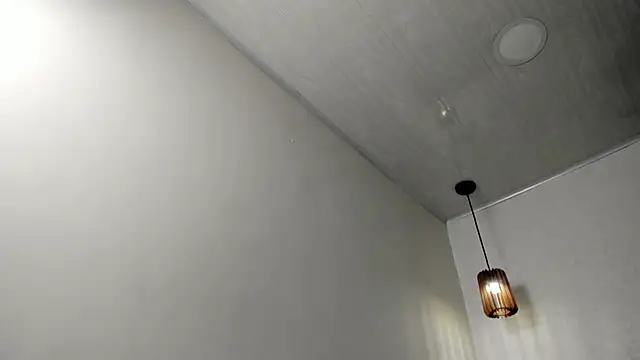 dolly zoe online show from April 7, 5:19 am