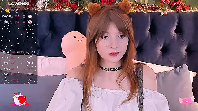 Snapshot of AliceLanley chatting on February 5, 11:34 am AliceLanley online show from February 5, 11:34 am