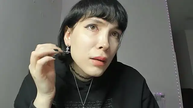 dollmore online show from February 18, 4:26 pm