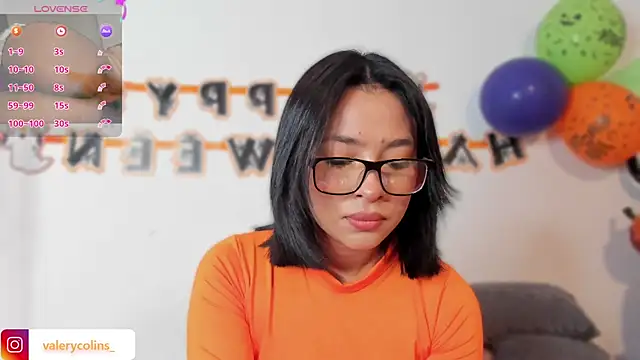 valerycolins online show from October 31, 6:03 am