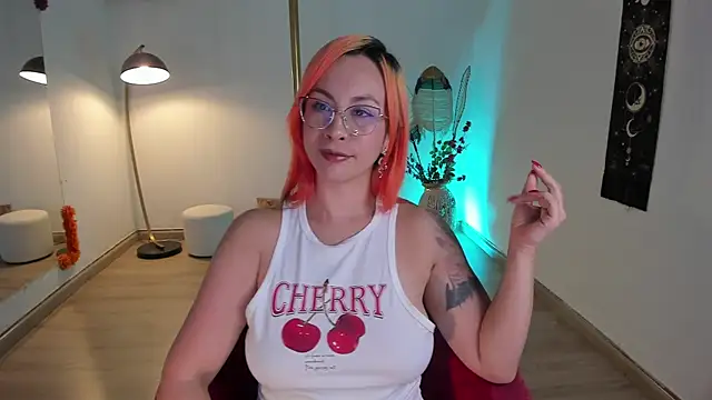 Snapshot of Kat_Art chatting on January 27, 11:22 pm Kat Art online show from January 27, 11:22 pm