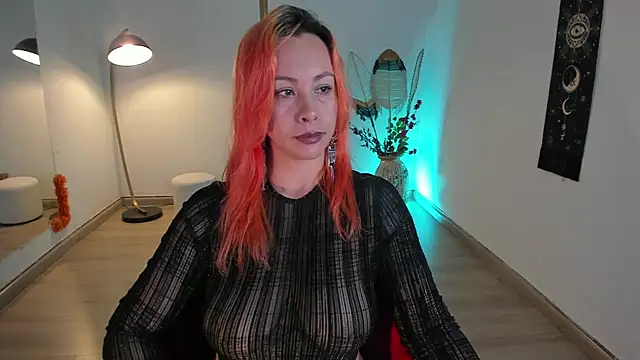 Snapshot of Kat_Art chatting on February 2, 8:41 pm Kat Art online show from February 2, 8:41 pm