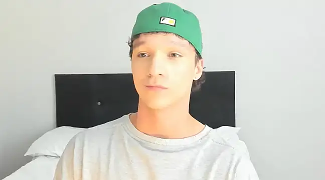 Snapshot of angelcortes chatting on February 25, 11:55 pm angelcortes online show from February 25, 11:55 pm