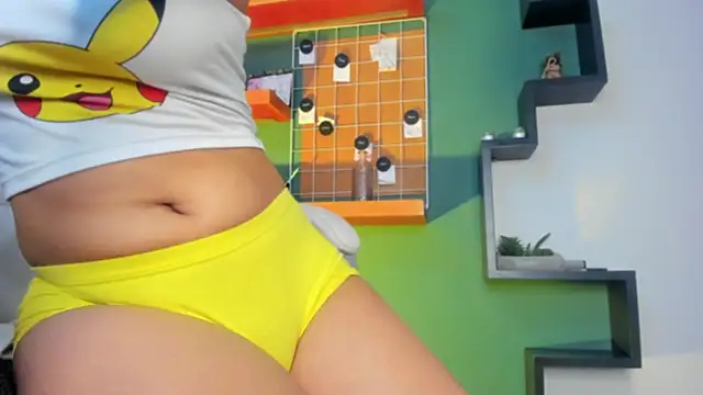 CoralineRicce  online show from February 5, 11:06 pm