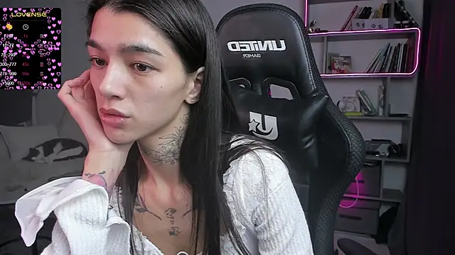 vinkitinkii online show from February 6, 9:22 am