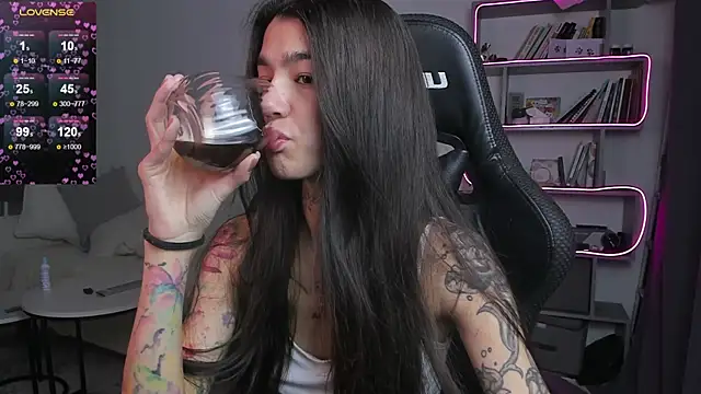 vinkitinkii online show from February 23, 8:06 am