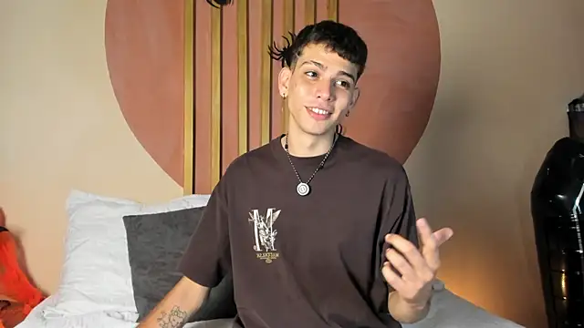 Snapshot of Jasson_smit chatting on October 22, 1:55 pm Jasson smit online show from October 22, 1:55 pm