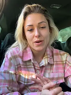 petrouchkaaa  online show from January 30, 12:16 pm