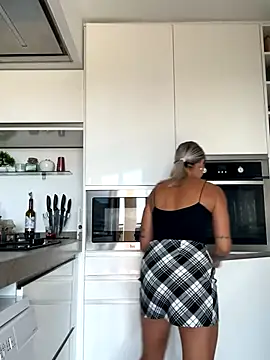 petrouchkaaa  online show from September 15, 8:14 am