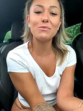 petrouchkaaa  online show from September 30, 10:09 am