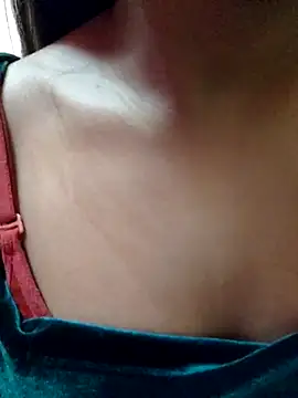 Snapshot of Roshni_98 chatting on March 22, 7:57 am Roshni 98 online show from March 22, 7:57 am