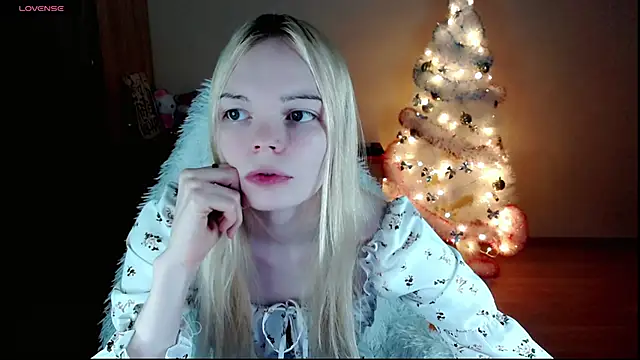 Emily Nyaffee online show from January 5, 10:08 pm