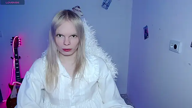 Emily Nyaffee online show from February 9, 6:45 pm