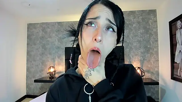 lhiamfit online show from January 7, 3:24 am