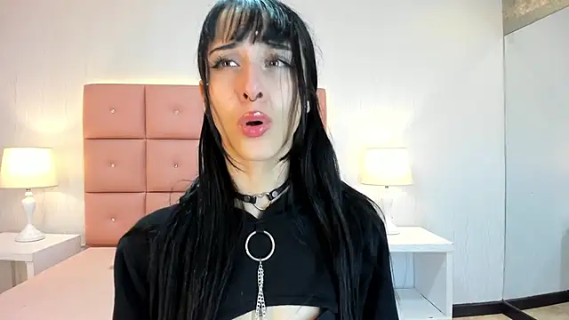 lhiamfit online show from March 8, 9:50 am